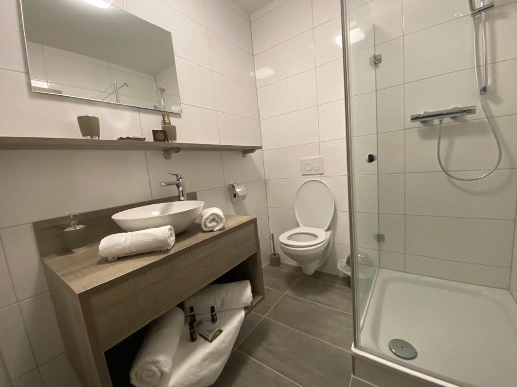 Liebig Hotel Ehringshausen Экстерьер фото